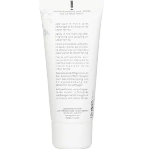 Age Defense Vital Defense Creme With Moringa Peptides - Anti-Pollution Shield
