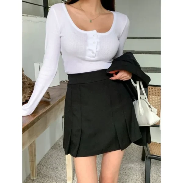Back Banding Pleats Mini Skirt