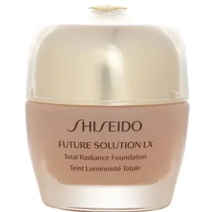 Future Solution LX Total Radiance Foundation SPF15