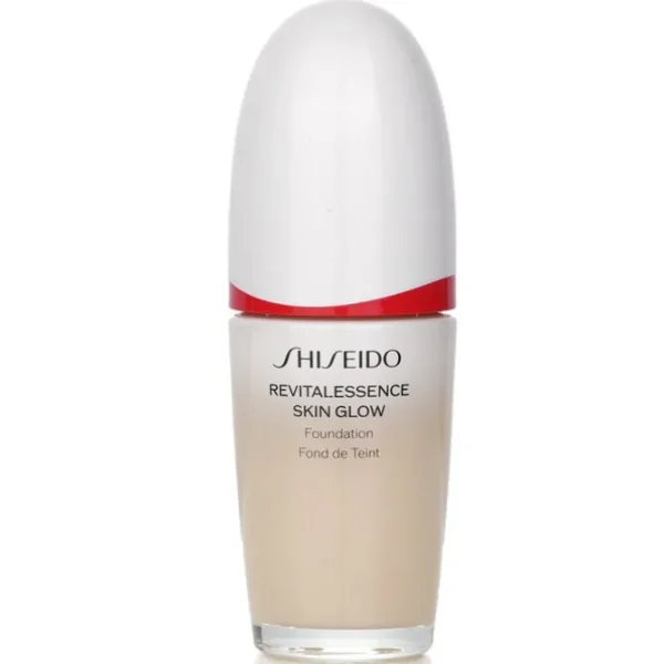 Revitalessence Skin Glow Foundation SPF 30
