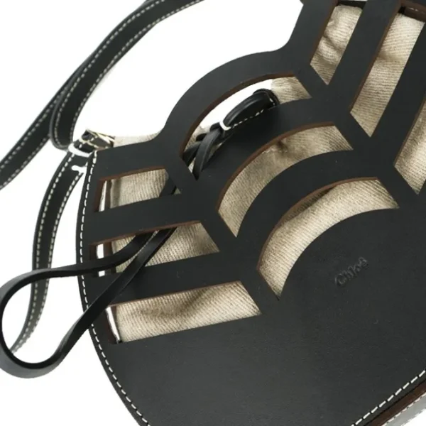 Small kayan round bucket bag