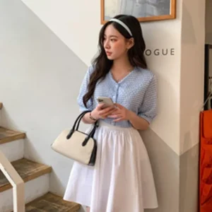 V-Neck Check Puff Sleeve Top